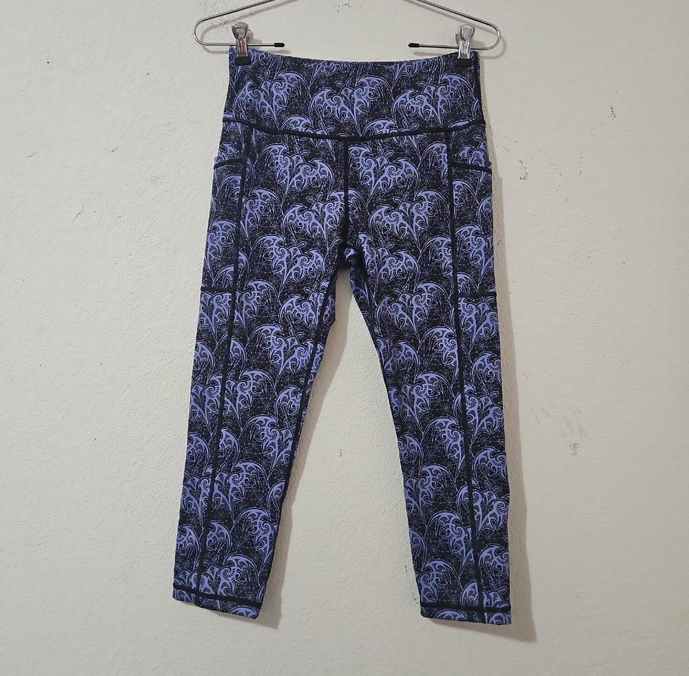 Constantly Varied Gear Bat-wing Gothic Pattern